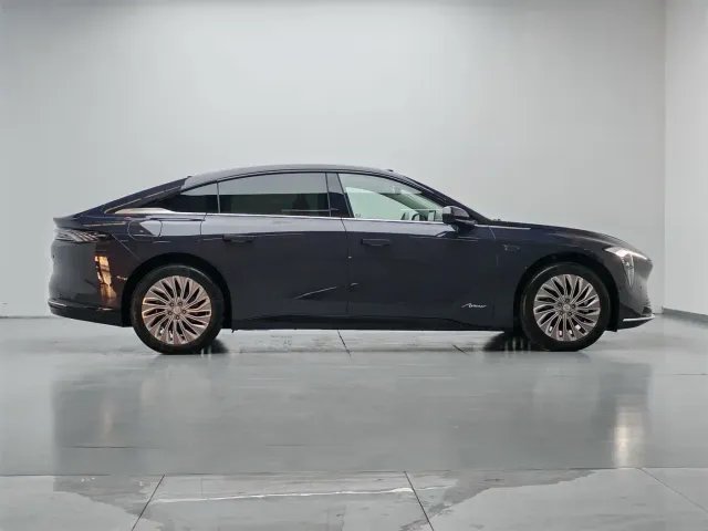 Buick Electra L7 — Фото автомобиля 8