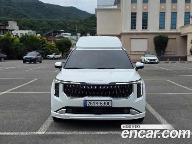 Kia Carnival Generation 4 — Фото автомобиля 3