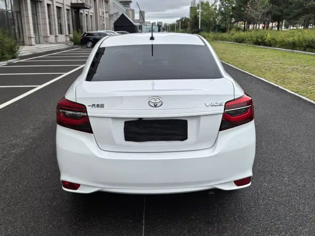 Toyota Vios — Фото автомобиля 21