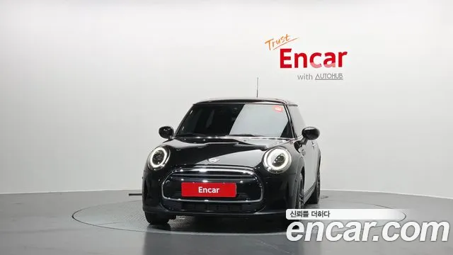 Mini Cooper Cooper Classic Plus — Фото автомобиля 3
