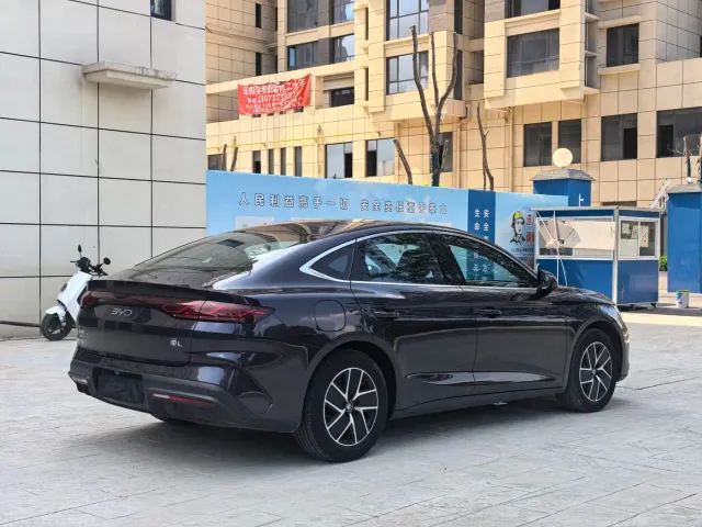 BYD Qin L 2024 DM-i 120KM Superior Edition — Фото автомобиля 6