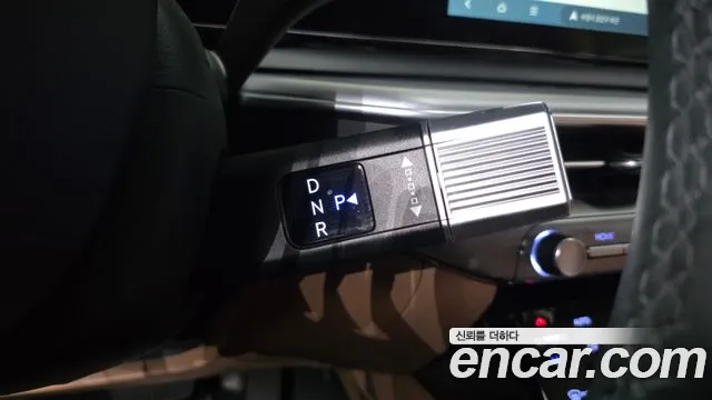 Hyundai Grandeur GN7 — Фото автомобиля 12