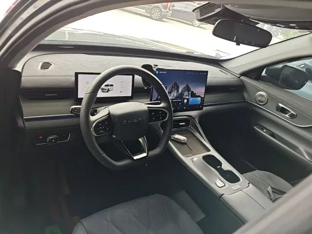 Chery Tiggo 8 PLUS — Фото автомобиля 9