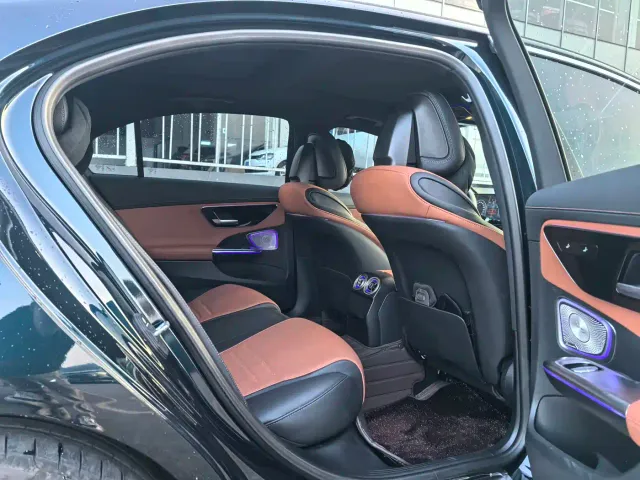 Mercedes-Benz C-Class — Фото автомобиля 6