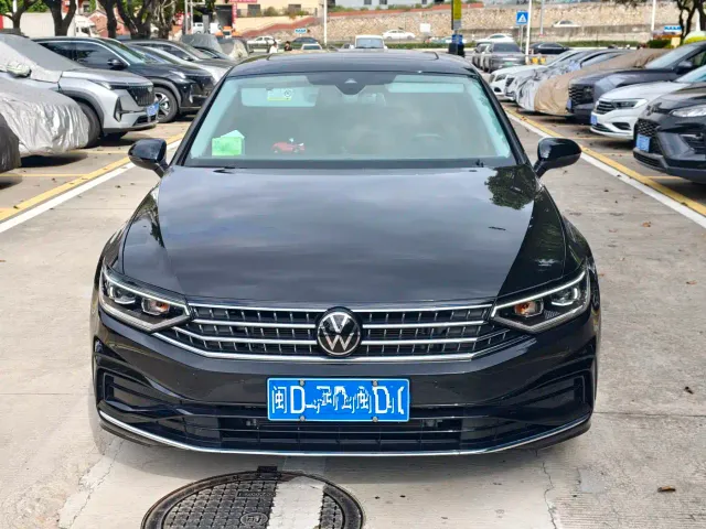 Volkswagen Magotan — Фото автомобиля 2