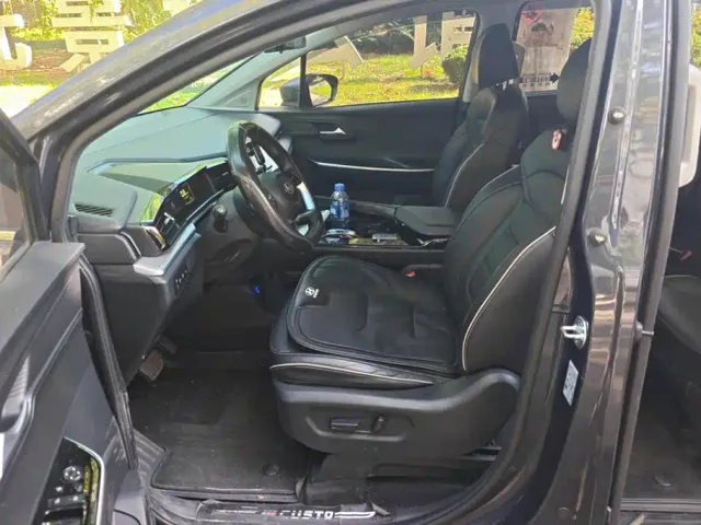 Hyundai Custo — Фото автомобиля 9