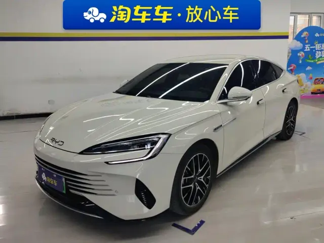 Фотография автомобиля — BYD Seal 07 DM-i