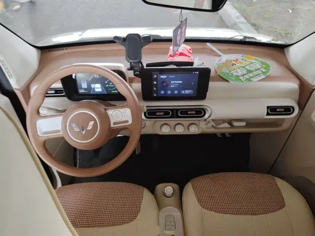 Wuling Hongguang Mini EV — Фото автомобиля 5