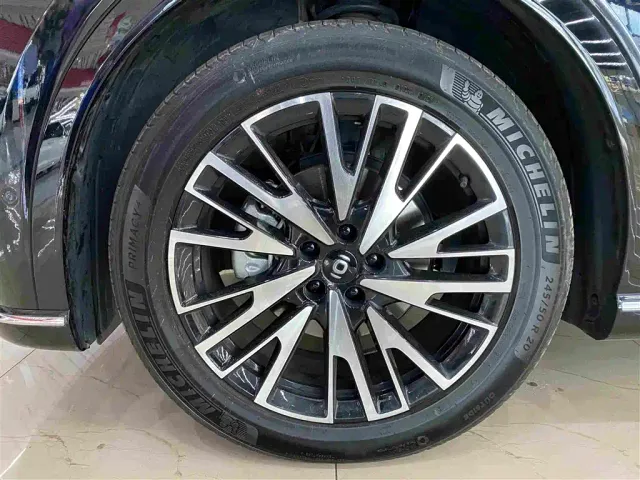 Changan Qiyuan Q07 — Фото автомобиля 5