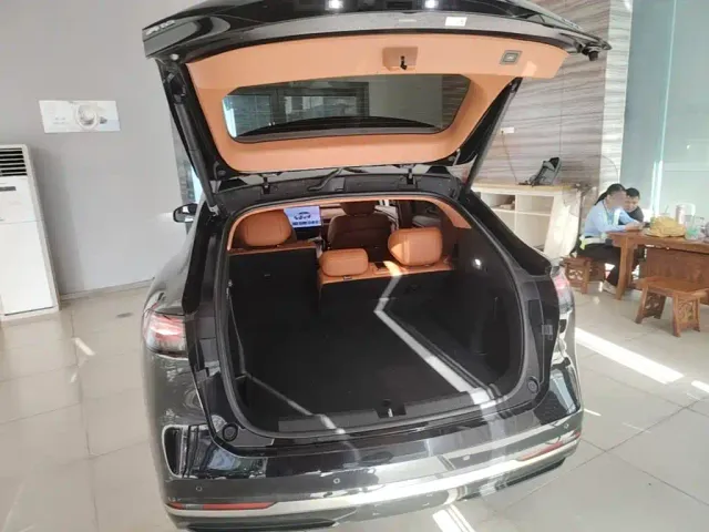 GAC Hyptec HT — Фото автомобиля 18