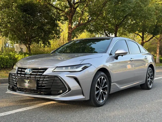 Фотография автомобиля — Toyota Avalon
