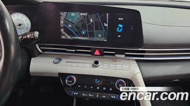 Hyundai Avante CN7 — Фото автомобиля 14