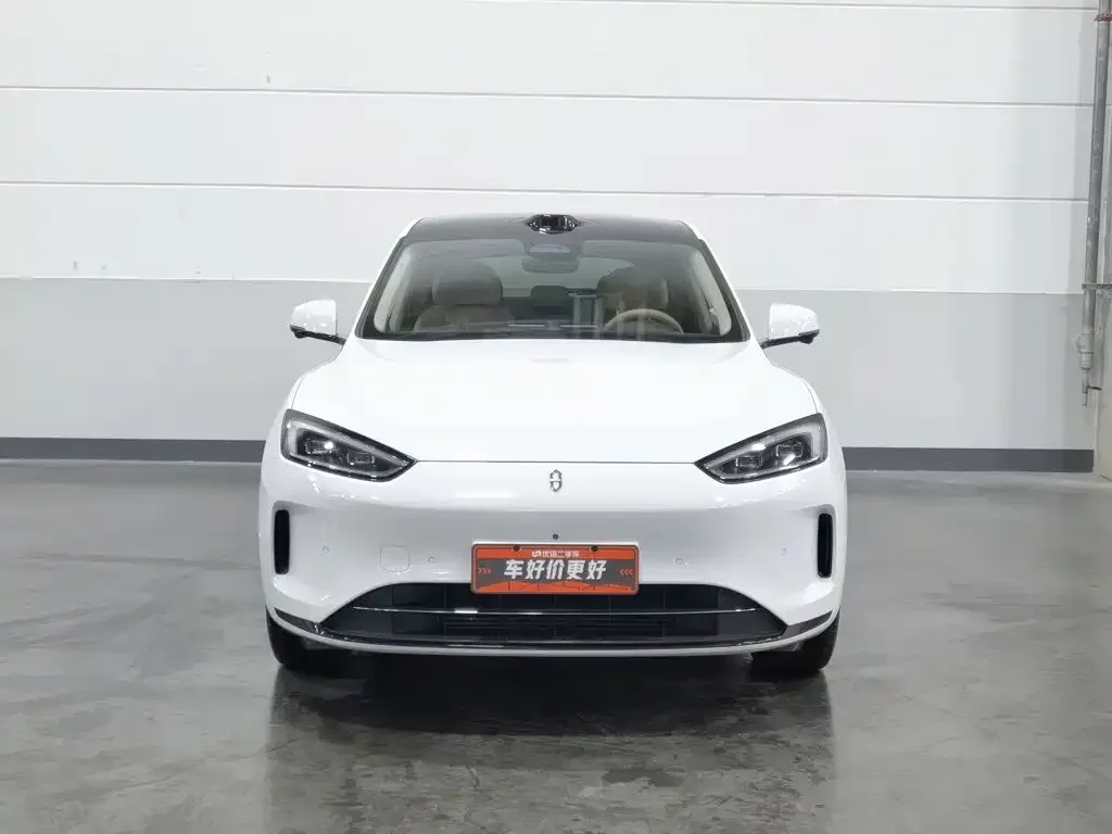 AITO Wenjie AITO M5 2024 Extended Range Max RWD Advanced Smart Driving Edition — Фото автомобиля 3