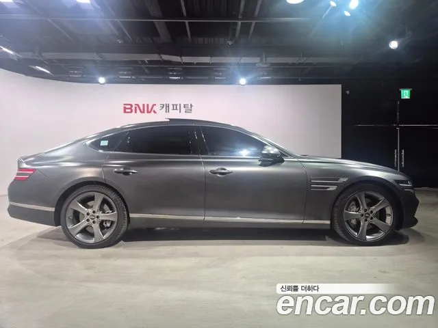 Genesis G80 Бензин 2.5 турбо AWD — Фото автомобиля 8