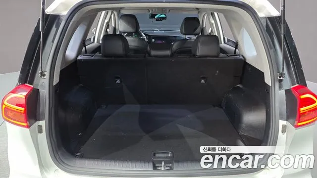Kia Niro Niro Plus Air — Фото автомобиля 16