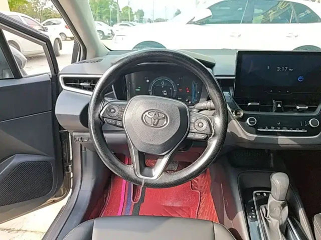 Toyota Corolla — Фото автомобиля 10