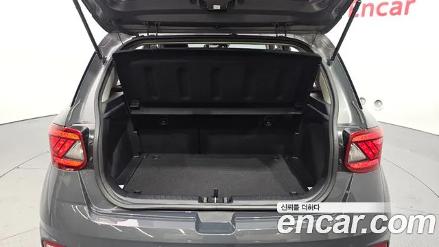 Hyundai Venue Venue 1.6 Premium — Фото автомобиля 17