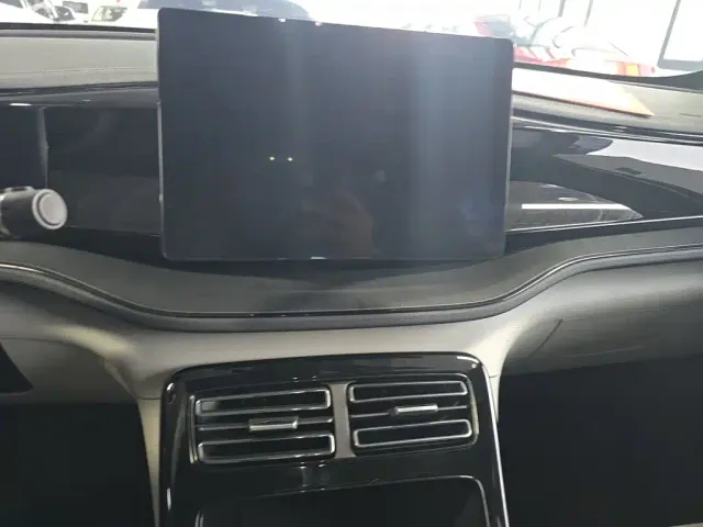 BYD Qin PLUS — Фото автомобиля 9