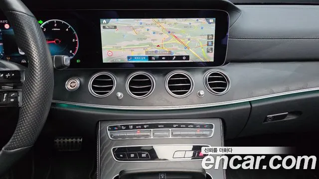 Mercedes-Benz E-Class W213 — Фото автомобиля 19