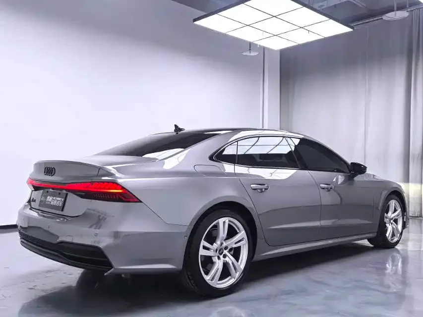 Audi Audi A7L 2022 45 TFSI quattro S-line Wind Rider — Фото автомобиля 9