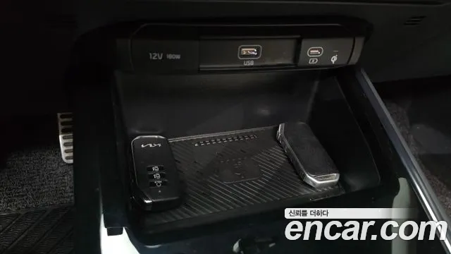 Kia Niro The All New — Фото автомобиля 23