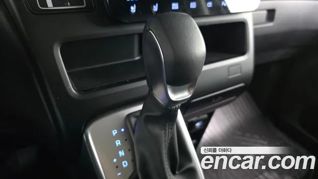 Hyundai Staria — Фото автомобиля 9