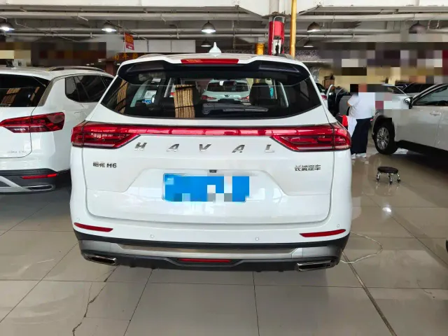 Haval H6 — Фото автомобиля 10