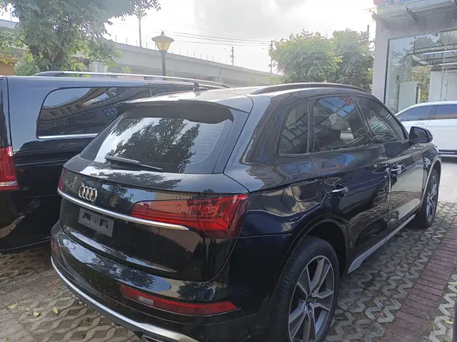 Audi Q5L — Фото автомобиля 4