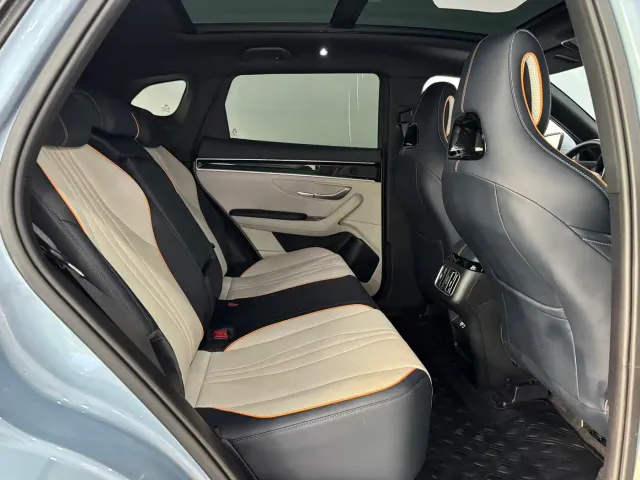BYD Song PLUS — Фото автомобиля 12
