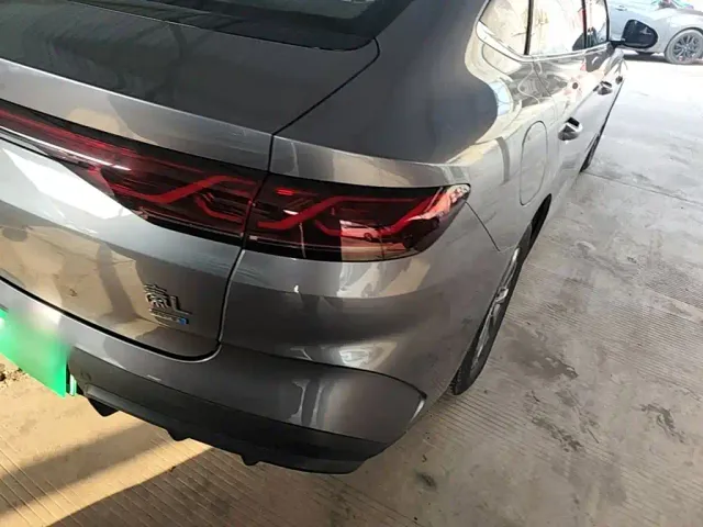 BYD Qin L — Фото автомобиля 7