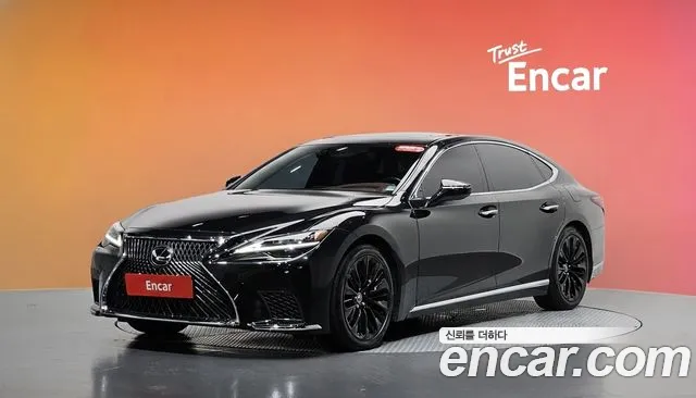 Фотография автомобиля — Lexus LS LS500h 5th Gen