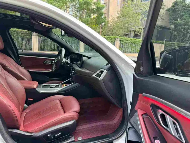 BMW 3 Series — Фото автомобиля 8