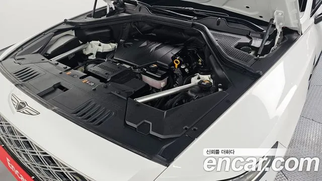 Genesis GV80 — Фото автомобиля 9