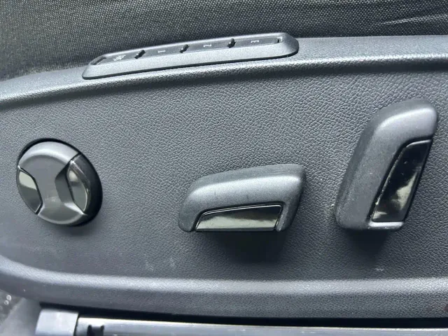 Volkswagen Golf — Фото автомобиля 11