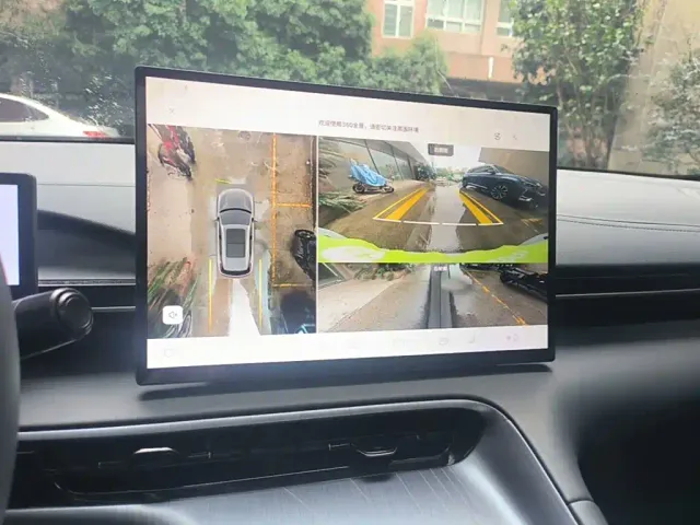 Geely Galaxy E5 — Фото автомобиля 12
