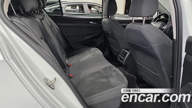 Volkswagen Golf Golf 8 поколение 2.0 TDI Prestige — Фото автомобиля 11