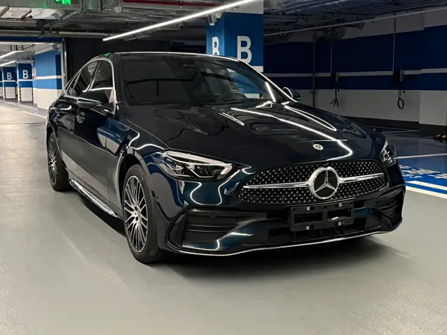 Mercedes-Benz C-Class — Фото автомобиля 3