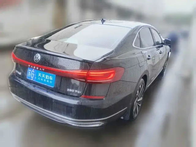 Volkswagen Passat — Фото автомобиля 2