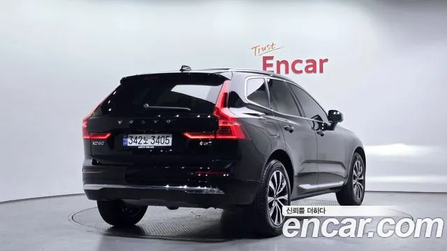 Вольво XC60 — Фото автомобиля 2