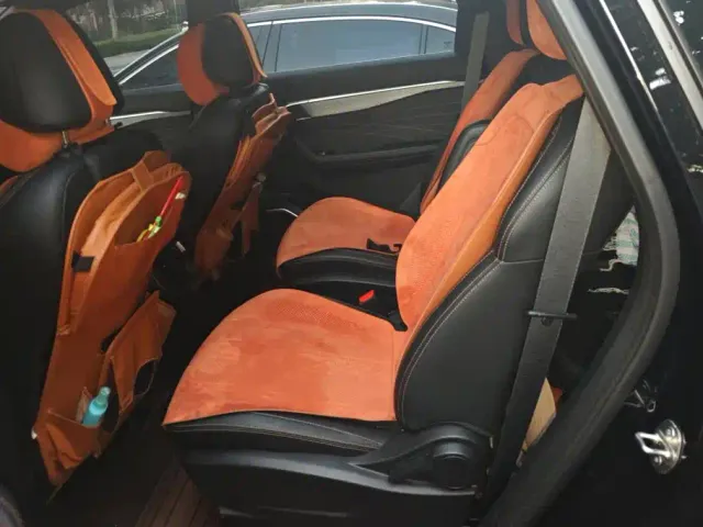 Geely Haoyue L — Фото автомобиля 11