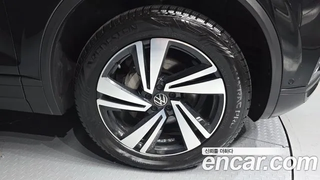 Volkswagen Touareg Touareg 3 поколение 3.0 TDI Premium — Фото автомобиля 5