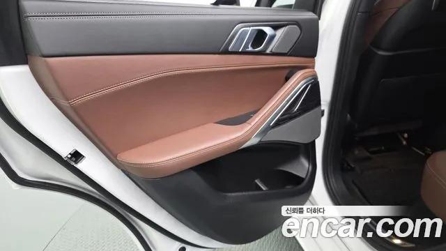 BMW X6 xDrive40i M Sport — Фото автомобиля 25