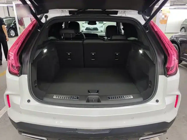 Cadillac XT4 — Фото автомобиля 18