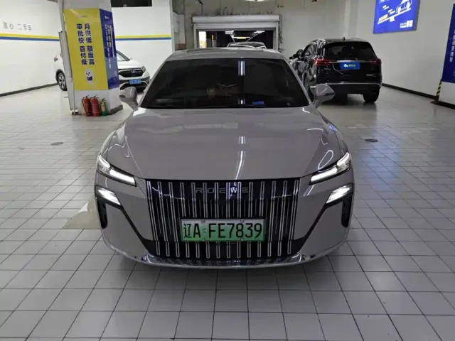 Roewe M7 DMH — Фото автомобиля 2