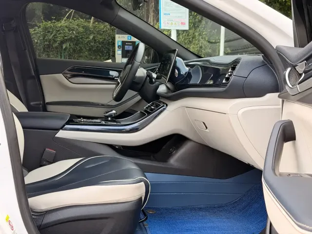BYD Qin PLUS — Фото автомобиля 12