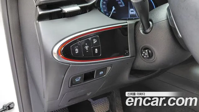 Genesis GV70 — Фото автомобиля 29