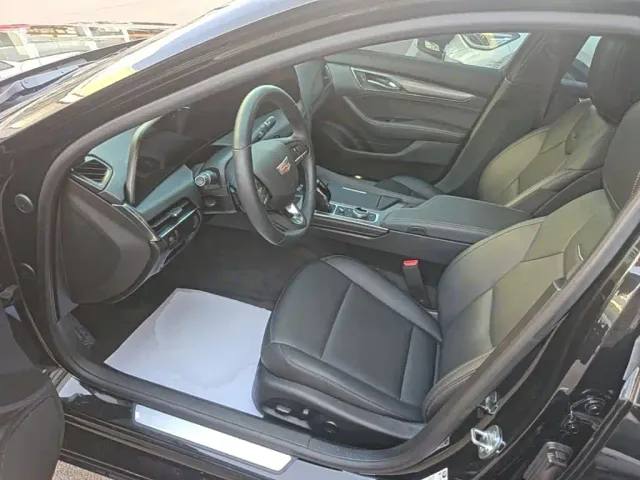 Cadillac CT5 — Фото автомобиля 15