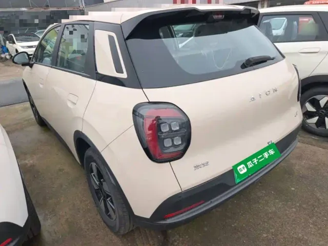 GAC Aion UT — Фото автомобиля 4