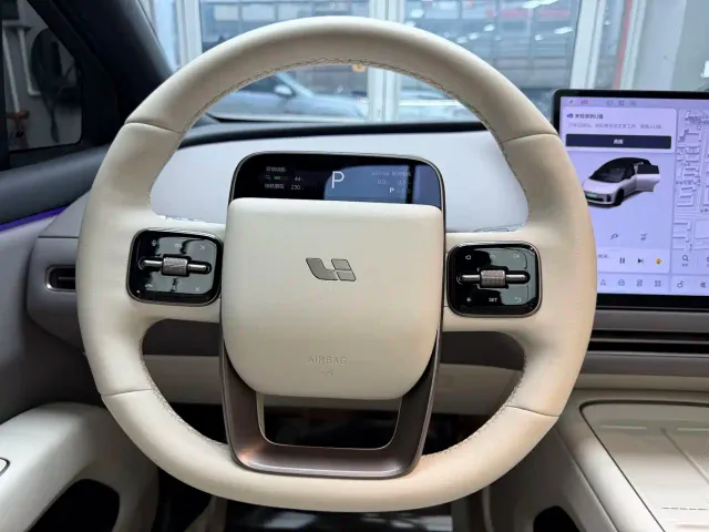 Li Auto i6 — Фото автомобиля 16