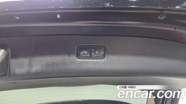 Genesis GV80 — Фото автомобиля 22